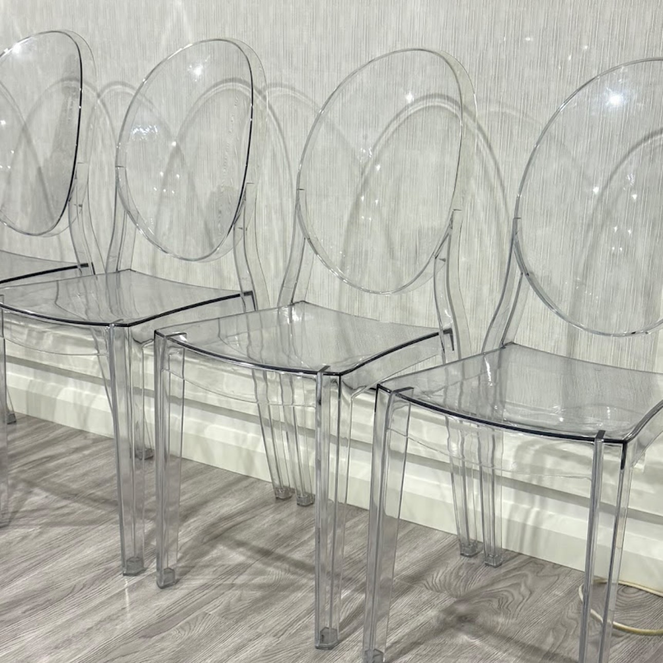 OUR ACRYLIC GHOST CHAIRS ๐ค
Quickly becoming a crowd favourite as we head into a busy event season ๐ฅณ
Send us a DM to book these stunning chairs for your next event ๐
#melbourneeventhire #melbournechairhire #eventdecor #eventstyling #tiffanychairs #ghostchairs #acrylicchairs